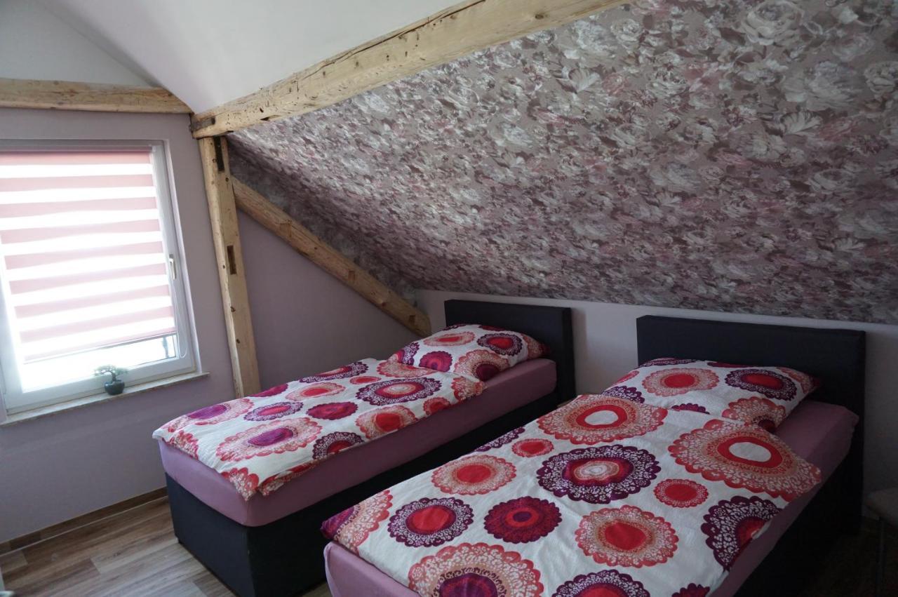 Aussergewoehnliche Dachgeschosswohnung Königslutter am Elm Exterior foto
